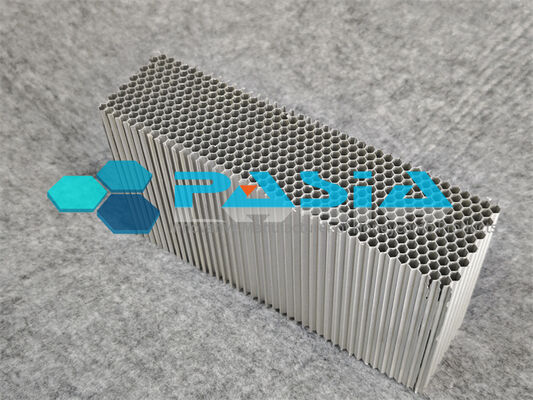 中国 Corrosion Resistant Chromate‑coated Aluminum Honeycomb Energy Absorber Pad in 1250×1250mm Size for Railway Vehicle Buffering with Stable Plateau Stress Characteristics サプライヤー