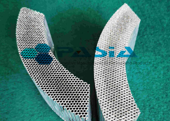 Pre-crushed Epoxy Glue Bonded Aluminum Honeycomb Impact Attenuator サプライヤー