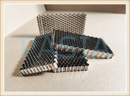 0.1 mm Plate Thickness 0.8 mm Cell Side Length Vacuum Brazed Honeycomb Steam Turbine Tip Sealing サプライヤー