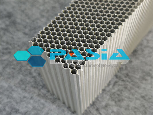 Un-crushed Cross-core Aluminum Honeycomb Impact Attenuator With Initial Peak Stress Elimination Option for Safety-related Nuclear Structures サプライヤー
