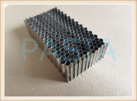 High Open Area Low Pressure Drop Stainless Steel Honeycomb Air Flow Straightener For Wind Tunnel Aerodynamic Testing サプライヤー
