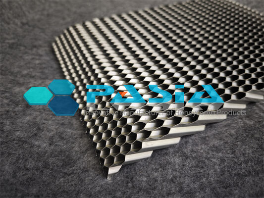 5052 Aluminum Honeycomb Energy Absorber with Gradient Thickness Cell Walls for Low-velocity Impact サプライヤー